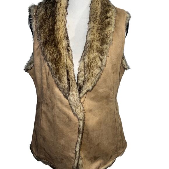 Crosby Jackets & Blazers - Crosby Tan Faux Suede and Fur Sleeveless Warm Winter Layering Vest Size Large